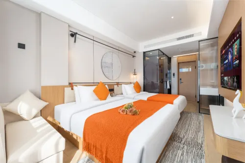 Tianjiao Hotel (Jiuquan Gulou Food Street) - parking