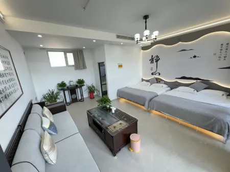 Qingfeng Yayuan Homestay Отели рядом с достопримечательностью «Rizhao Coastal National Forest Park»