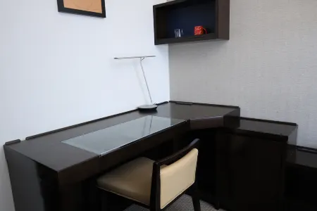 The Royal Park Canvas Nagoya Отели рядом с достопримечательностью «Сиракава Парк»