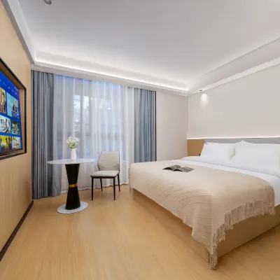 Jianman Hotel (Longyou South Gate Historical Block Store) Hotels near Dananmen Historic District Buildings (Wang Jinsheng Residence)