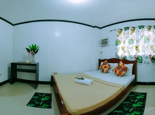 Hymn's Tourist Inn