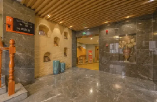Suzhou Hotel - parcheggio