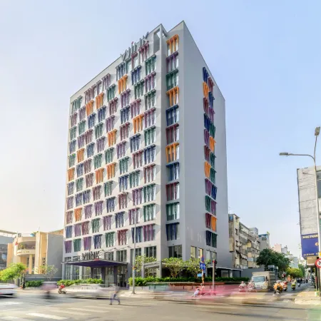 Wink Saigon Centre, Unscripted by Hyatt - 24 Hours stay Отели рядом с достопримечательностью «Конгресс-центр GEM Centre»