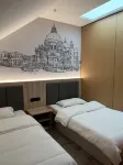 Holiday hotel (Холидей Хотел)