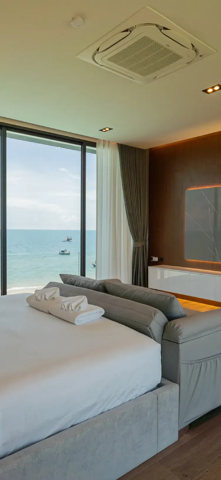 แอสทรัล วิลล่า