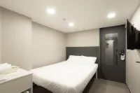 Inn the hour - Capsule Hotels