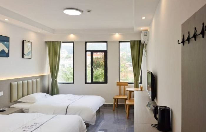 BINJIANG Hotel