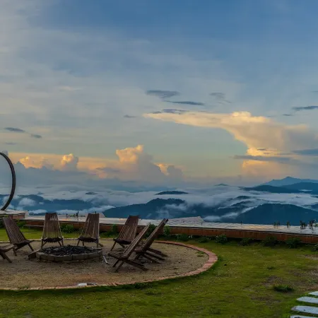 Cloud9 and Cloud View Glamping