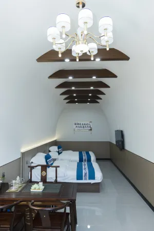 Lingshi Time Cave Homestay