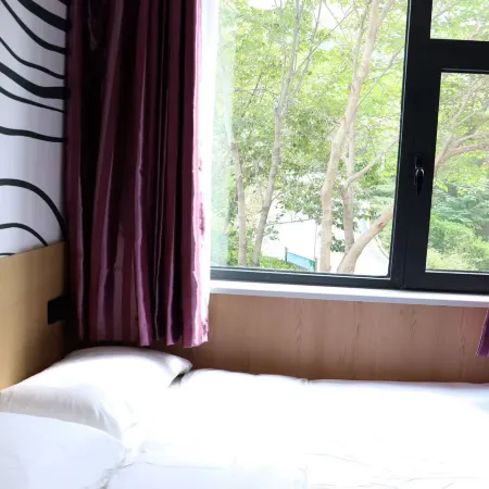 Shankee Hotel (She County Longshan Park)