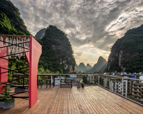 Y.F · Hotel (Yangshuo Yulong River Ecological Park and Guilin Romance Park) Hotel in zona Collina della Luna