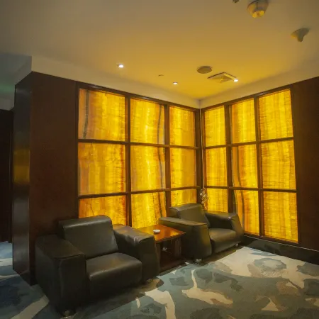 Ying Kou Hua Tian Hotel