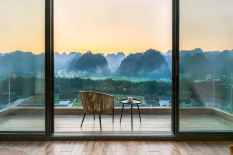 Xingyi Wanfeng Linyue Qili Mountain and Homestay