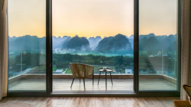 Xingyi Wanfeng Linyue Qili Mountain and Homestay