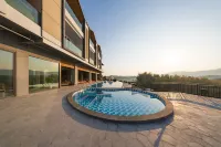 Guangde Swift Valley Luxury Resort - Swimmingpools