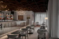 Iceland Parliament Hotel, Curio Collection by Hilton - С баром