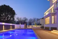 Floral Hotel • Jiuhua Mountain Chuxin Homestay - Pools