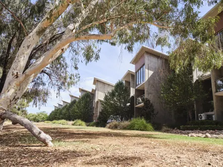 Maya Maya at Mandoon Estate Отели в г. Вайнс