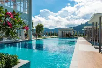 Windmill Premier Suites Genting Highlands - مسبح غير متناهي