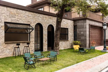 TangdaiManorHotel Отели рядом с достопримечательностью «Tangtang Ancient Dwellings»