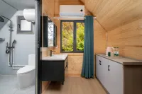 Hump  Lodge Hotels in Shufu