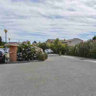 Vacancéole – les Rives du Lac – Sun Hols Hotel Exterior