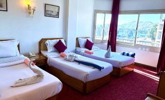 Queens Valley Hotel, Restaurants, Bars and Spa Luxor