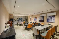 Qian'an Boutique Light Residence in Shantou Xiaogongyuan (Haibin Promenade Park Branch)