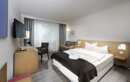 Mercure Hotel Saarbruecken Sued Отели в г. Саарбрюккен