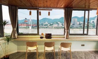 Bai Xiang Riverside Hotel