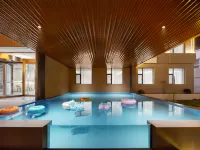 Meilihao Hotel (Luoyang Luoyi Ancient City Cross Street Branch) - Pools