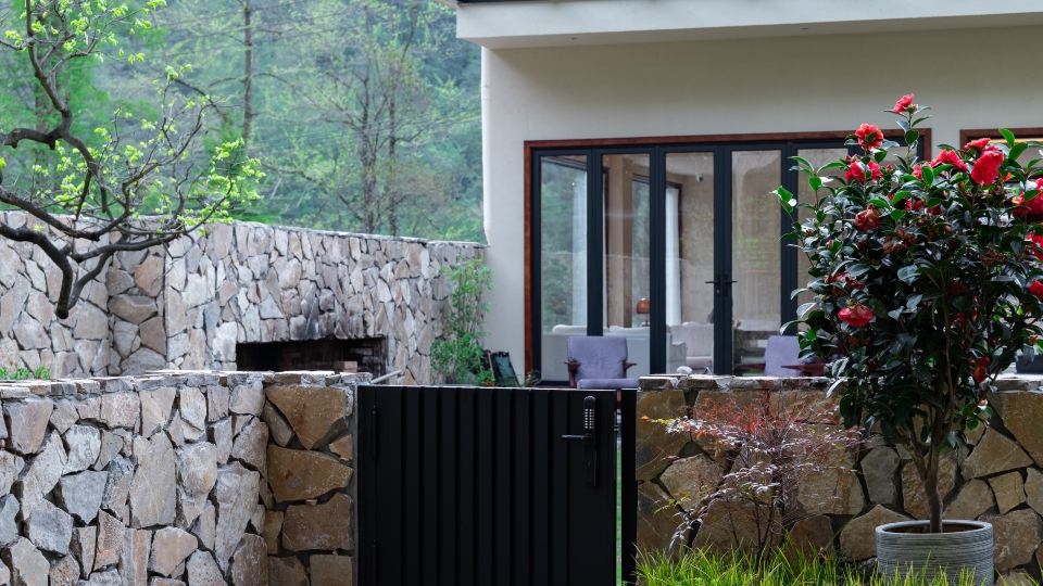 XI LI HOTSRING HOMESTAY