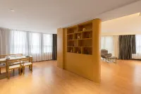 Zhaosu Chenyue Sunshine Hotel - parking