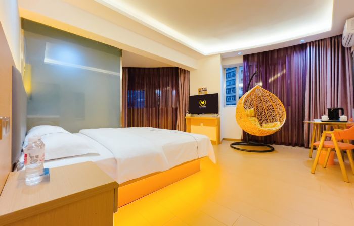 Jingan Fashion Hotel (Yuxi Zhujin Road Passenger Transport Station)