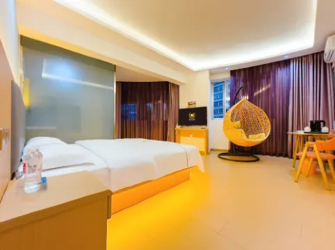 Jingan Fashion Hotel (Yuxi Zhujin Road Passenger Transport Station)
