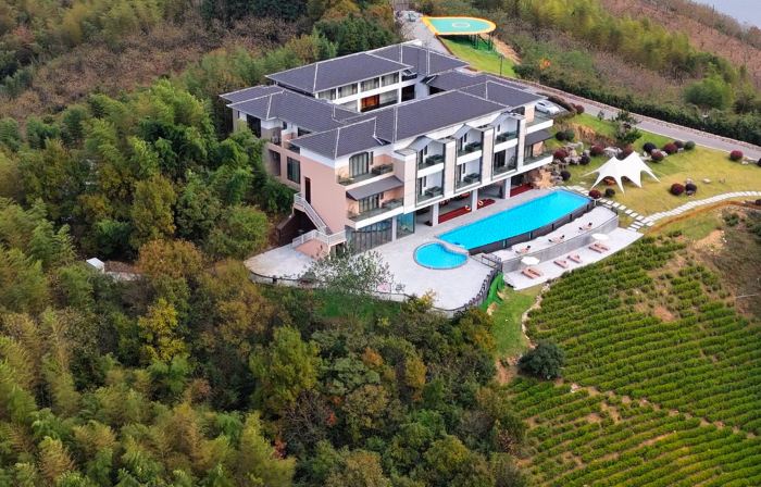 Guangde Swift Valley Luxury Resort