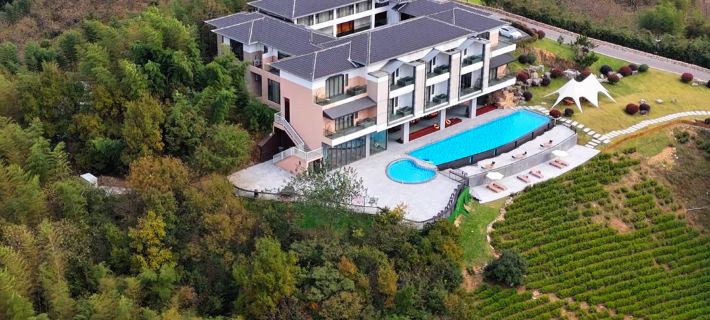Guangde Swift Valley Luxury Resort Hotels in Guangde
