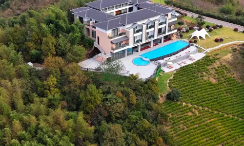Guangde Swift Valley Luxury Resort