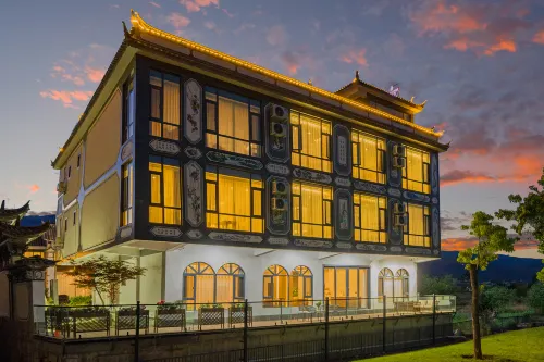 Shuizeyuan Lakeview·Yunqi Lakeside Bai Nationality Aesthetic View B&B