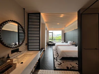 Huanxi Antique Art Hotel (Chongqing HechuanDistrict Government Store) Hotels near JinTian WenFeng DongCheng