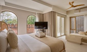 PE-LA Thapae Boutique Hotel