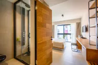 LEİ HOTEL