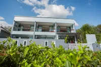 Seatherny Pool Villa Hotels in 