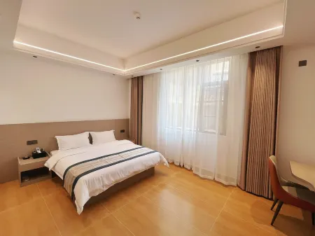 Fuliangyuan Hotel (WeiShan Ancient City Pioneer Academy) Отели рядом с достопримечательностью «Nanzhao Culture Square»