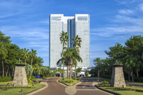 Phoenix Seagaia Ocean Tower
