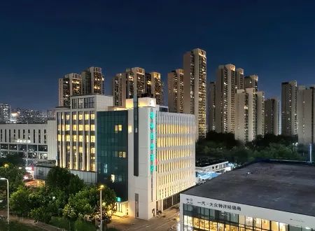 GreenTree Alliance Hotel (Hefei Mengcheng North Road Jiqiao Road Metro Station Branch) Отели рядом с Аэропорт Хэфэй