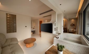 Libo Sanyu Nanting · La Mere Ancienne · Designer Private Hot Spring Resort Villa (Ancient Town)