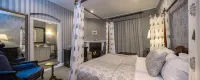 Hill Rise Luxury Villa & Stables by Edwards Collection