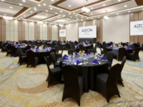Aston Palu Hotel & Conference Center Hotels in Palu