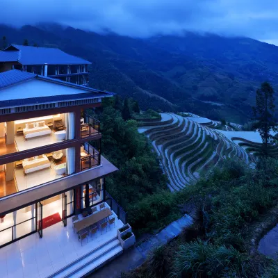 Longji Terraced Field Qiugu Homestay (Jinfo Peak Viewing Platform) Hotels near Golden Buddha Peak View Point